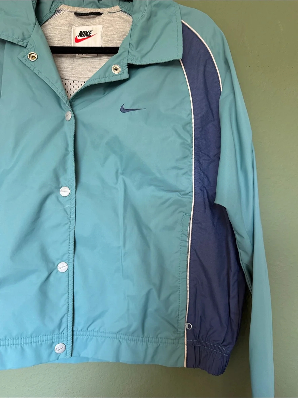 Nike Women's Teal & Navy Bomber windbreaker Jacket